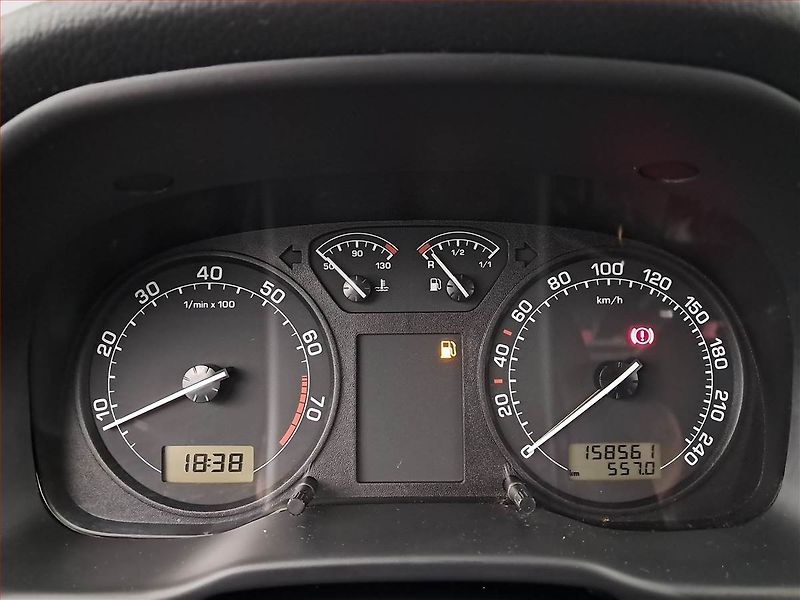 Škoda Octavia (2009) 1.6, nová STK, jezdí výborně - fotka 11 z 14