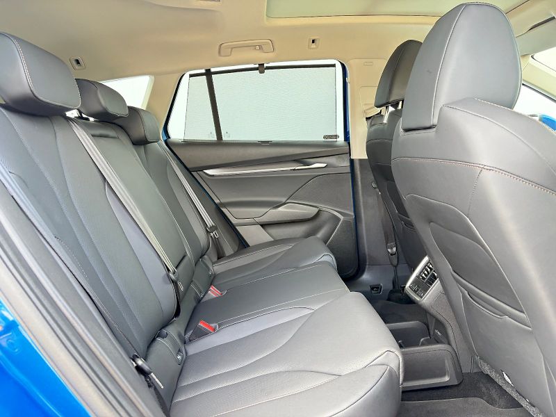 Škoda Enyaq (2026) 85X 210/82 / 4x4 / SELECTION - fotka 9 z 35