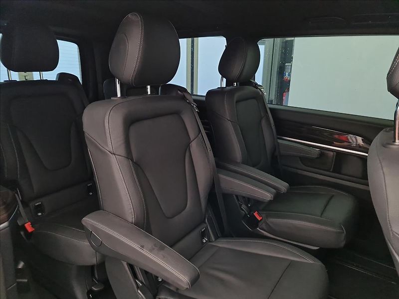 Mercedes-Benz Třídy V 300 d AVANTGARDE AIRMATIC - fotka 19 z 25