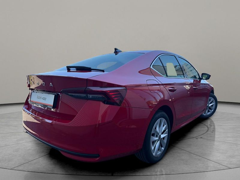 Škoda Octavia Top Selection 1.5 TSI 110kW - fotka 2 z 27