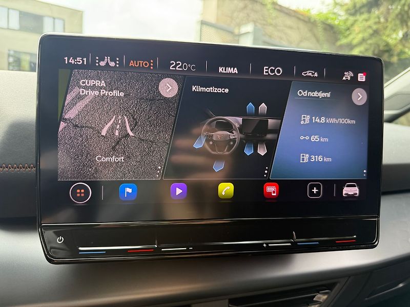 Cupra Born 62 kWh / HUD / FULL LED - fotka 17 z 40