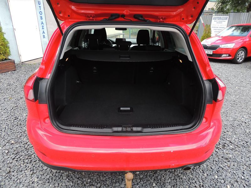 Ford Focus (2020) Combi 1.0i,92kw,ČR,1.majitel - fotka 9 z 44