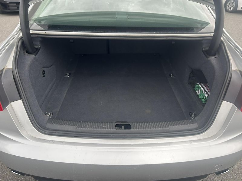 Audi A6 (2011) 3.0TDI 150kW QUATTRO - fotka 23 z 24