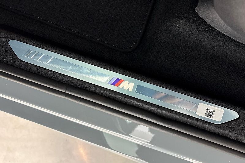 BMW X5 xDrive40d - fotka 14 z 22