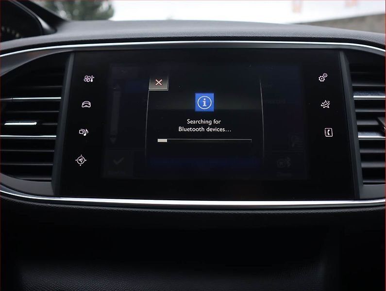 Peugeot 308 (2016) 2.0 BlueHDi, Automat - fotka 19 z 21