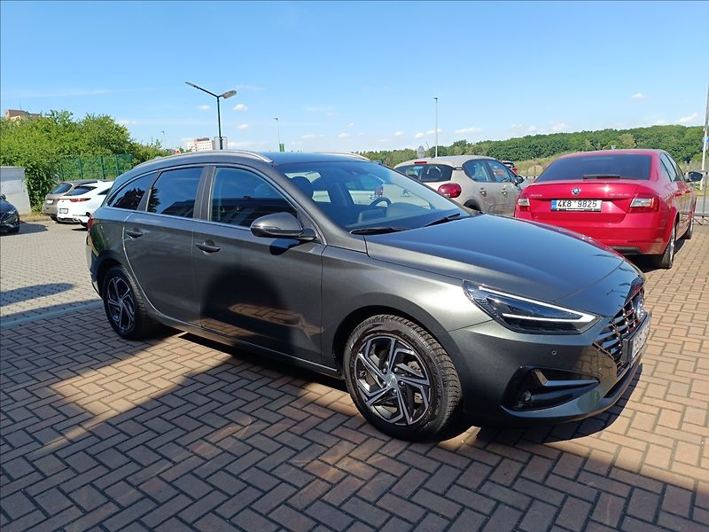 Hyundai i30 1,0 T-GDi, DCT, Automat Smart - fotka 5 z 21