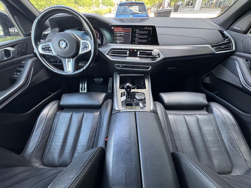 BMW X5 M50i V8 - fotka 17 z 29