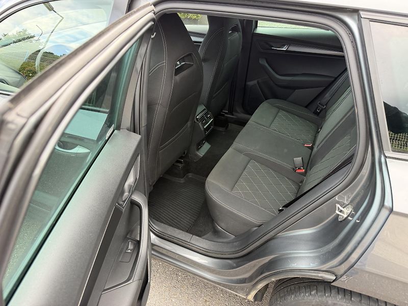Škoda Karoq SPORT LINE 2,0TSi 140kW 4x4  - fotka 19 z 21