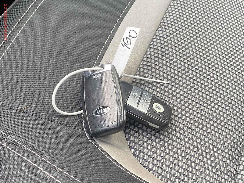 Kia Ceed (2013) 1.6 GDi, Exclusive, navi - fotka 20 z 20