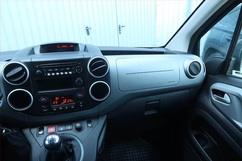 Citroën Berlingo (2016) XTR 1.6 HDi, 5Míst, SR - fotka 8 z 21