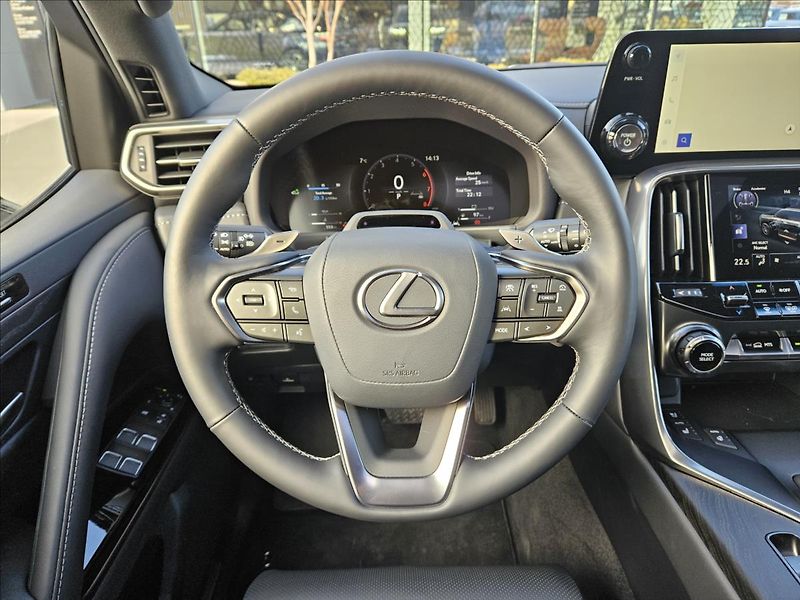 Lexus LX 700h (2025) 3,4 Overtrail+  HEV - fotka 15 z 22