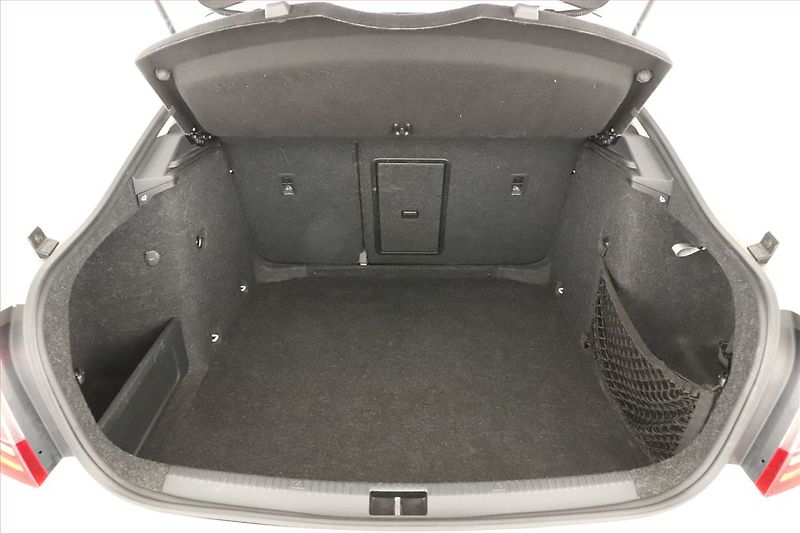 Škoda Octavia (2017) 1.6 TDI, Tempomat - fotka 10 z 18