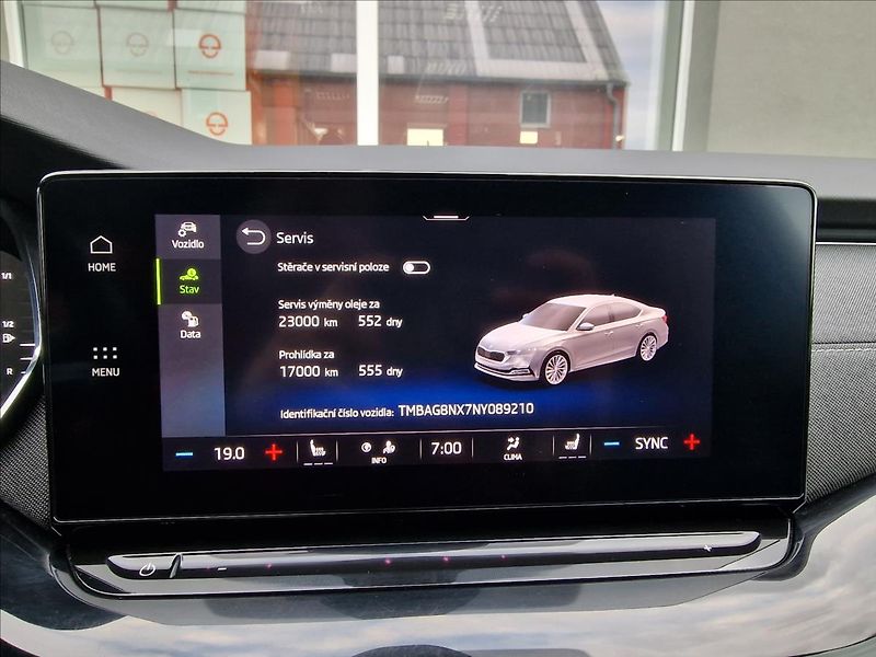 Škoda Octavia 2.0TDI Style, původ ČR,1.Maj. - fotka 29 z 50