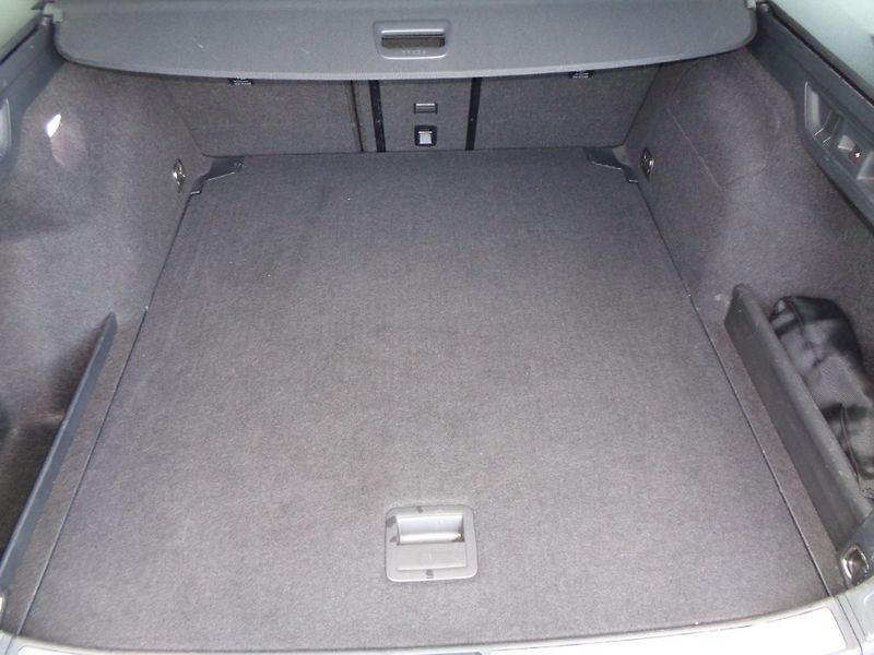 Volkswagen Passat Business  1.5 eTSI 7DSG  110 k - fotka 28 z 30