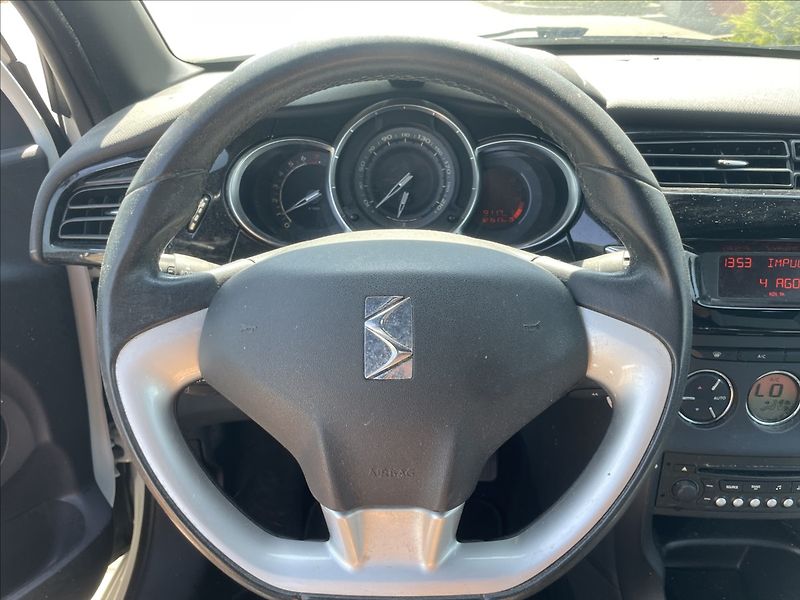 Citroën DS3 1,4 i 70kw Klimatronic ESP Tem - fotka 14 z 33