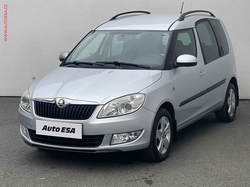 Škoda Roomster (2015) 1.2 TSi, ČR, Ambition, zmk. - fotka 3 z 17