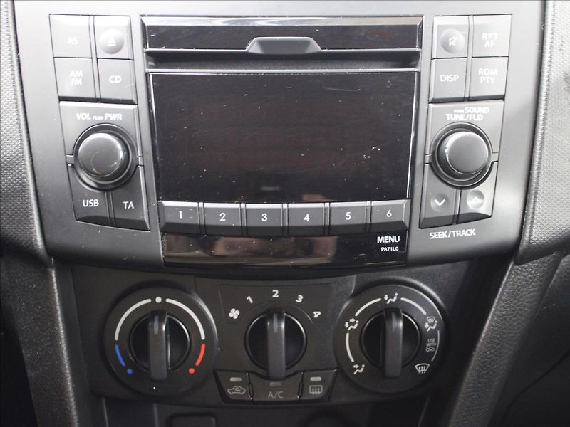 Suzuki Swift 1,2 i 4x4 pěkný stav, serv.kni - fotka 22 z 27