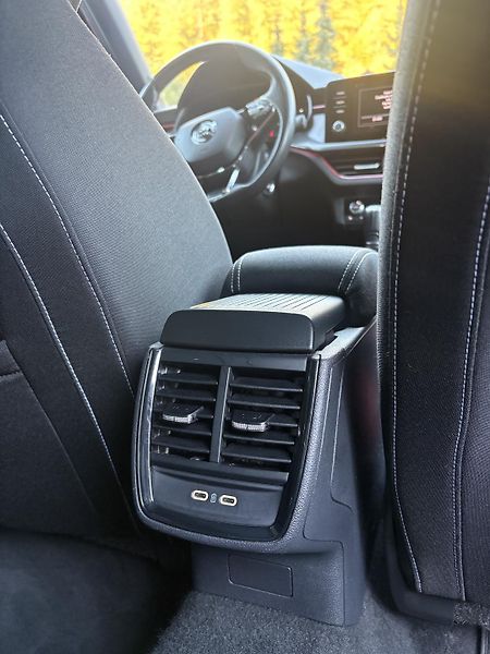 Škoda Scala (2020) 1.6 85kW MONTE CARLO, DPH - fotka 25 z 29
