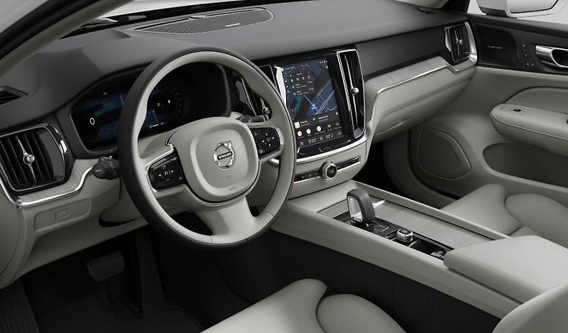 Volvo V60 (2026) B4 BRIGHT PLUS AUT - fotka 2 z 18