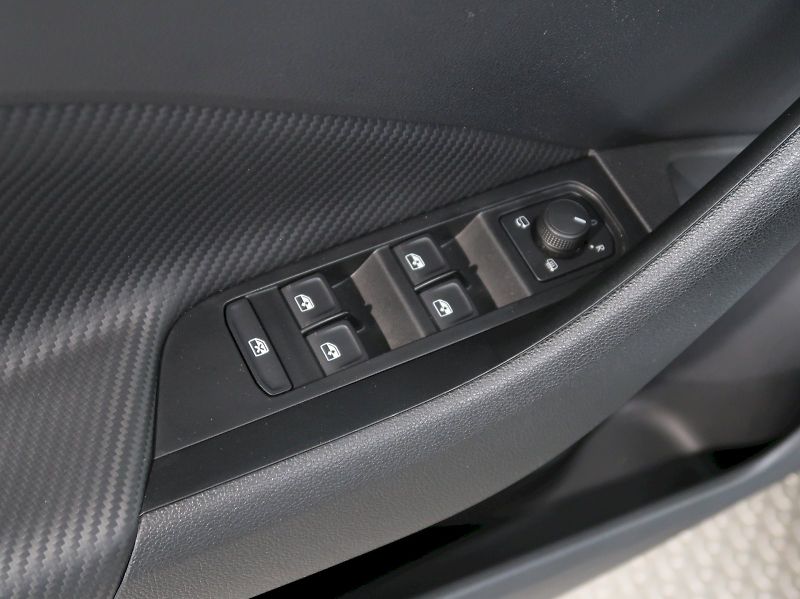 Škoda Kamiq (2025) MONTE CARLO 1.5TSI 110KW DSG P - fotka 37 z 39
