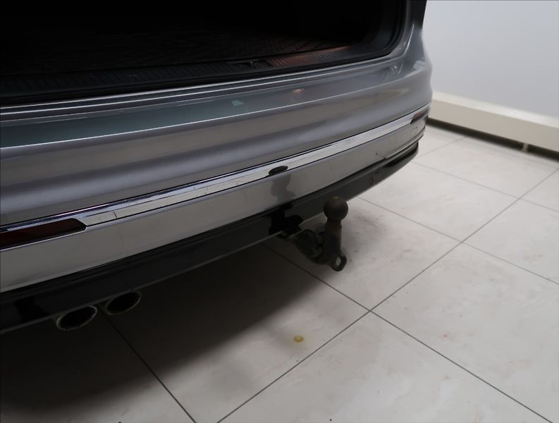 Volkswagen Tiguan 2,0 TDI DSG 4MOTION R-LINE - fotka 48 z 55