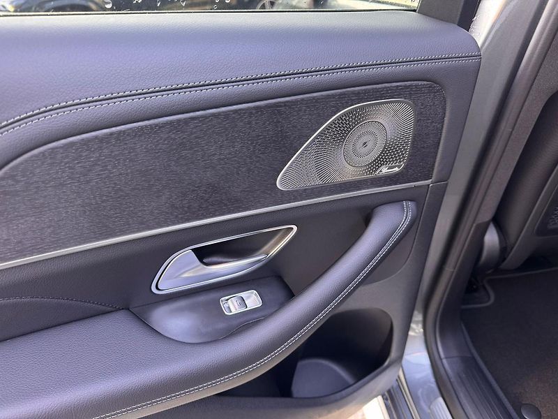 Mercedes-Benz GLE (2026) 300 d 4MATIC kupé - fotka 11 z 27