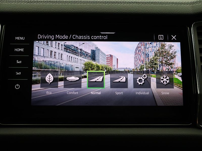Škoda Kodiaq 2,0 TDI 147kW L&K 4x4 DSG DPH - fotka 28 z 41