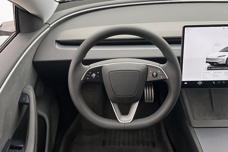 Tesla Model 3 Performance AWD - fotka 11 z 29