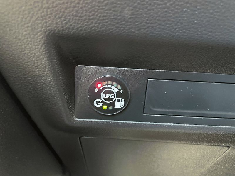 Renault Captur (2020) 1.0 TCe,74kW,LPG - fotka 26 z 38