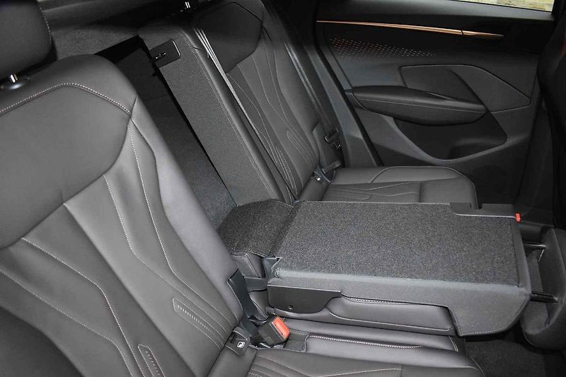 Cupra Terramar vyhoví rodinám i díky příjemným jízdním vlastnostem.