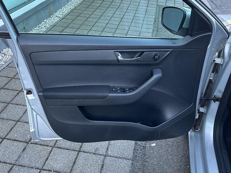Škoda Fabia Style - fotka 13 z 23