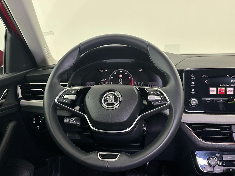 Škoda Kamiq Top Selection DSG - fotka 18 z 27