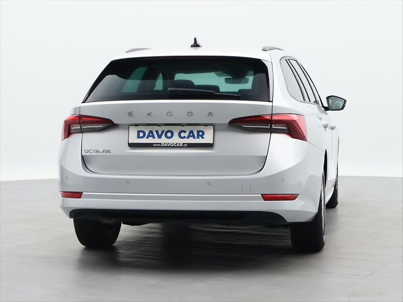 Škoda Octavia 2,0 TDI 85kW Ambition CZ DPH - fotka 6 z 35