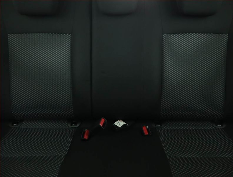 Suzuki Vitara (2018) 1.0 BoosterJet, Automat - fotka 10 z 16