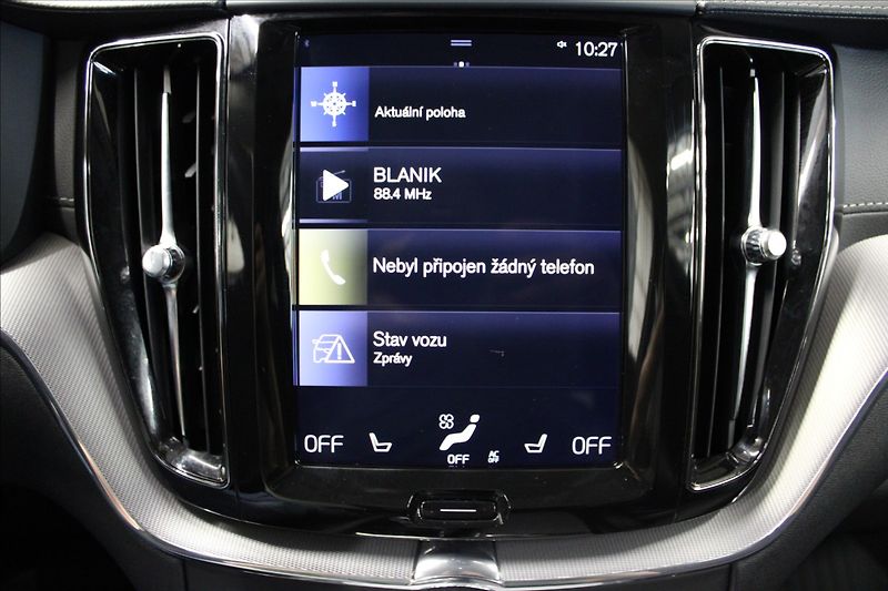 Volvo XC60 2,0 B4 AWD CZ PŮVOD - fotka 21 z 37