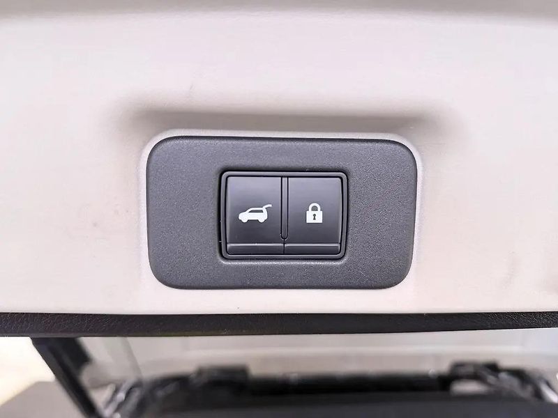 Nissan Ariya 160kW 66Kwh Evolve Tepelko DPH - fotka 13 z 15