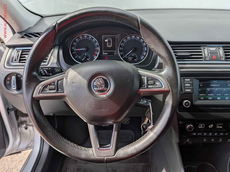 Škoda Rapid (2017) 1.6 TDi, ČR, Style - fotka 15 z 17