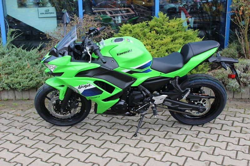 Kawasaki Ninja 650 KRT Edition (2026) Ninja 650 zelená 2026 - fotka 8 z 9