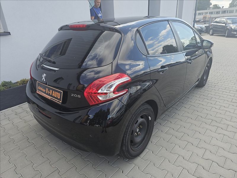 Peugeot 208 1,2 i Actice klima - fotka 6 z 40