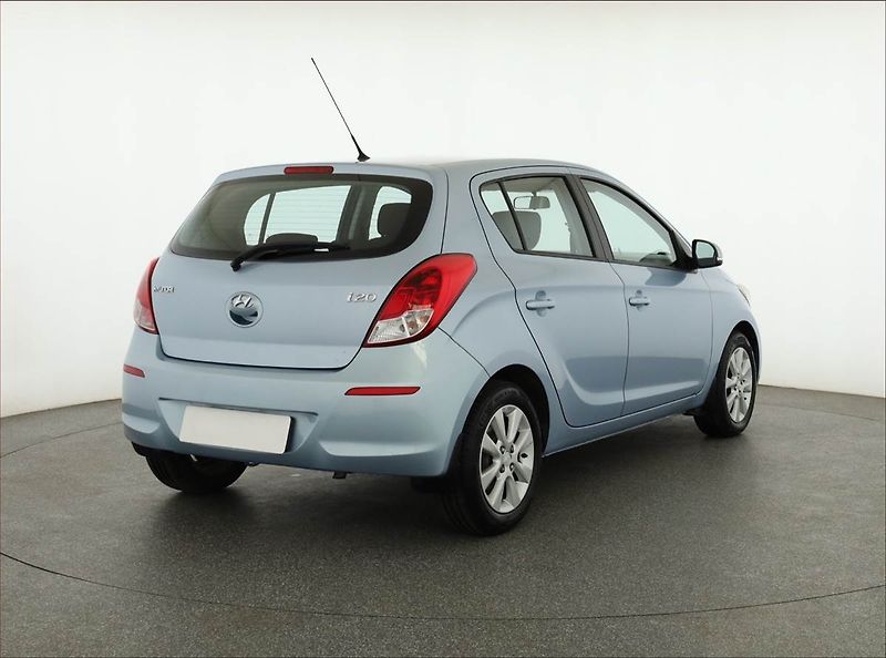 Hyundai i20 (2013) 1.2, Serv.kniha - fotka 5 z 14