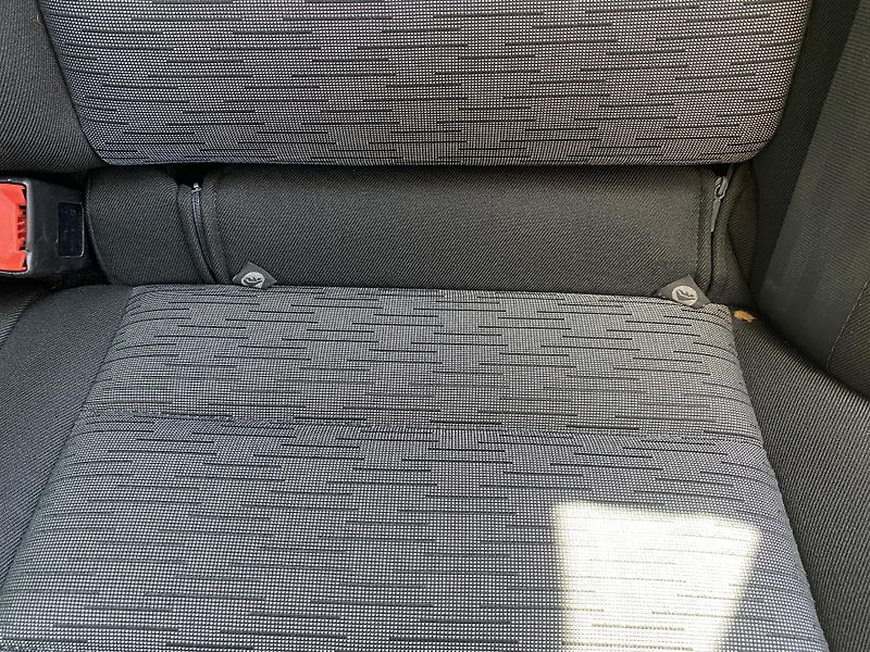Škoda Octavia 1.6i 75kW - KLIMATIZACE - PDC - fotka 22 z 35