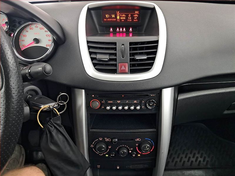 Peugeot 207 (2011) 1.4 VTi, po STK, za super cenu - fotka 12 z 15