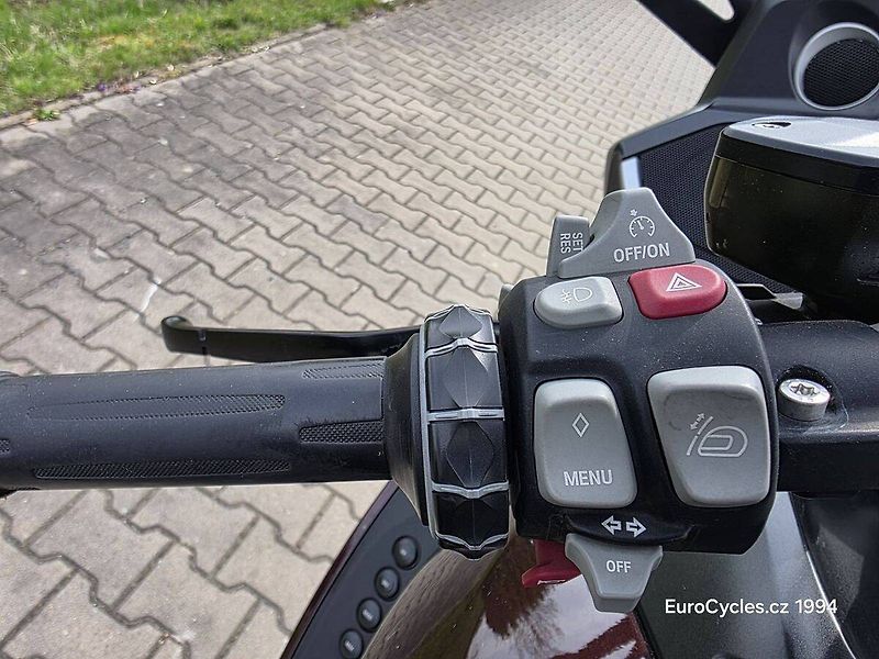 BMW K 1600 GTL (2013) - fotka 12 z 17