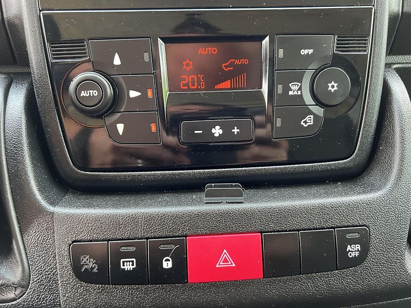 Fiat Ducato 2.3,130kw,8p,čelo,měchy,1.maj. - fotka 32 z 40