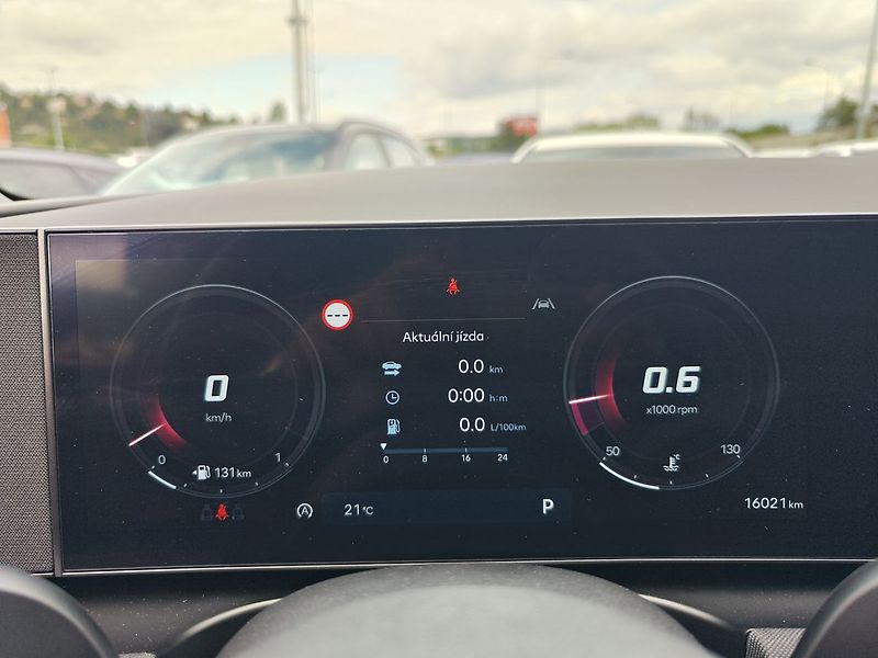 Hyundai Tucson 1.6 T-GDI/118kW DCT N-Line - fotka 17 z 34