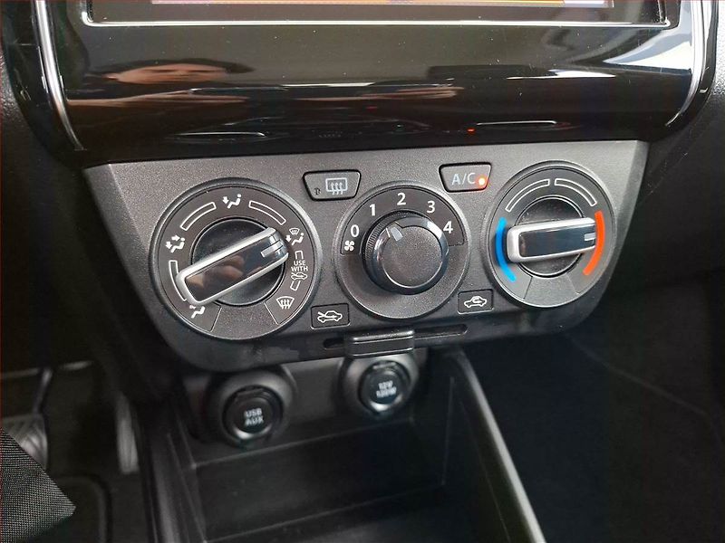 Suzuki Swift (2018) 1.2 DualJet, Serv.kniha - fotka 14 z 17