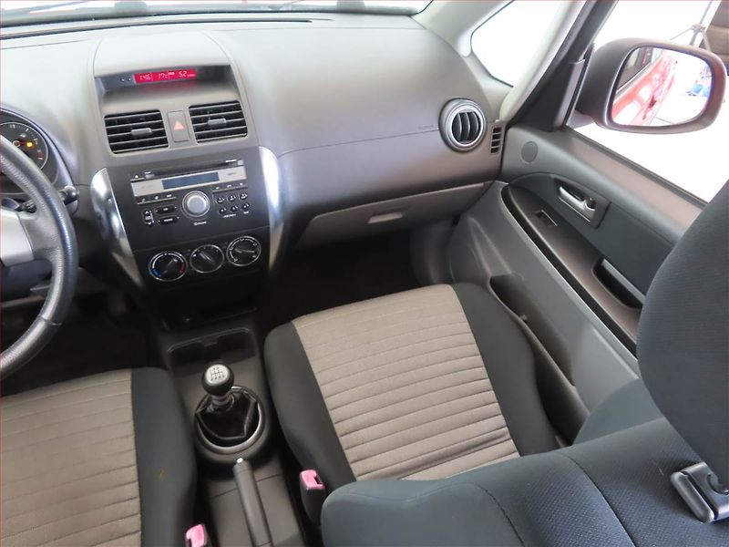 Suzuki SX4 (2009) 1.9 DDiS, Eko.zaplacen, po STK - fotka 8 z 13