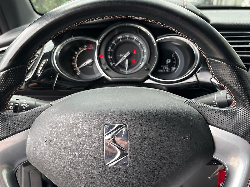 Citroën DS3 (2018) Performance Line Sport EAT6 - fotka 36 z 47