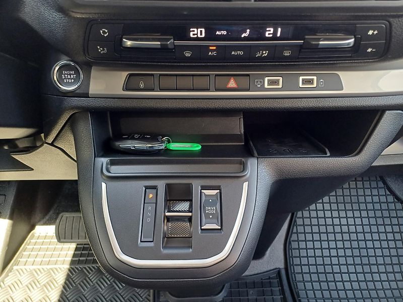 Fiat Scudo (2026) Ulysse Icon 2.2 MTJ 180k 8AT L - fotka 11 z 15
