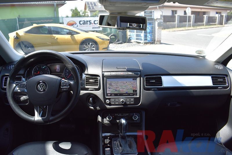 Volkswagen Touareg (2015) 3,0 TDI 4M - 193 kw - fotka 25 z 34
